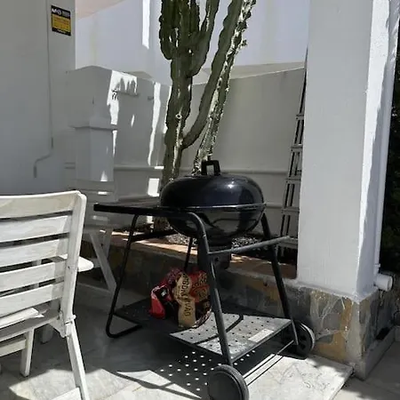 Con Barbacoa Y Piscina *