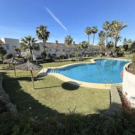 בית נופש Con Barbacoa Y Piscina *